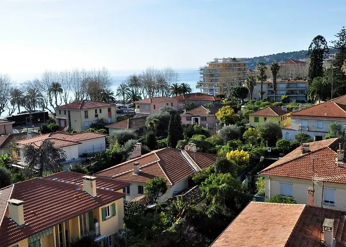 Apartamento 3 Pièces Avec Balcon, Aperçu Mer, Calme, Proche Et Centre - - Fr-1-196-322 *